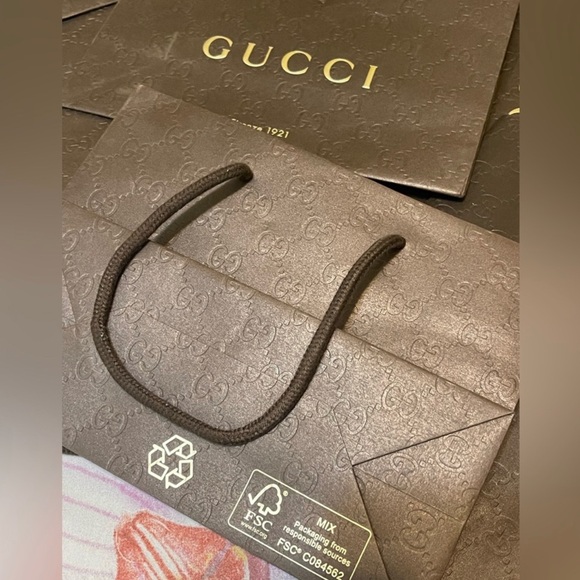 GUCCI embossed Gift/Shop Bag - Picture 8 of 9